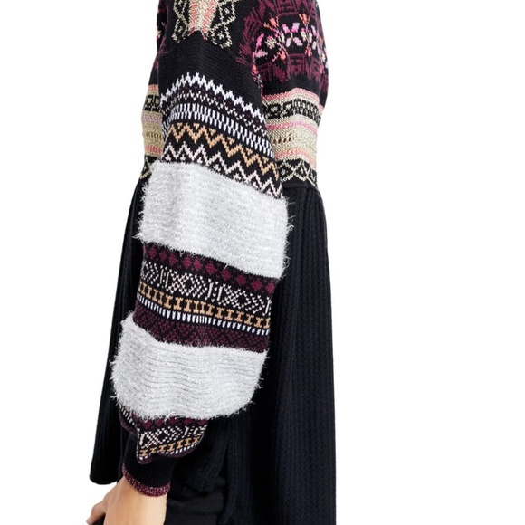🌟✖️SOLD✖️🌟🖤Free People🖤🌟 Cozy Cottage Sweater - Picture 2 of 14
